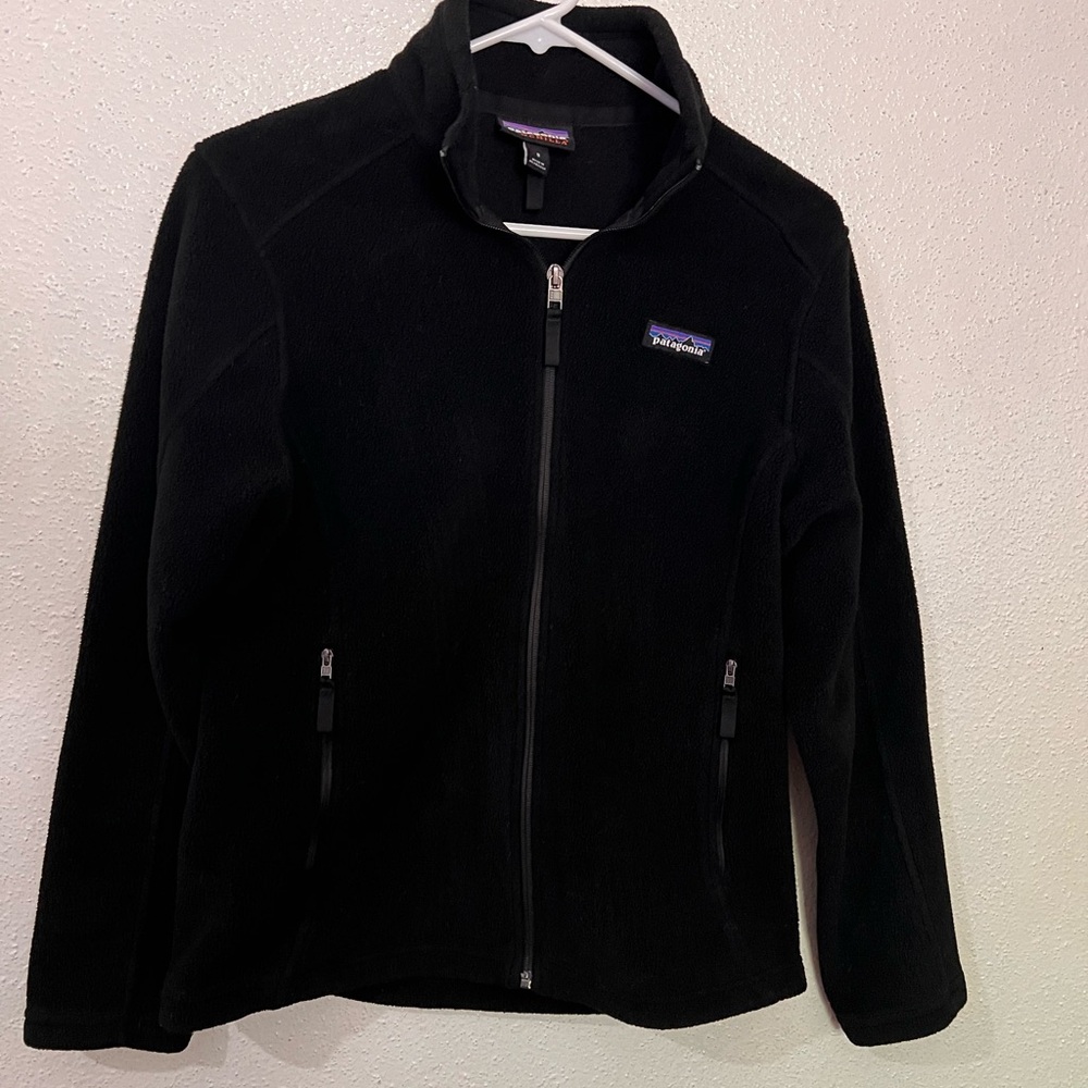 Patagonia Classic Black Fleece Size Small